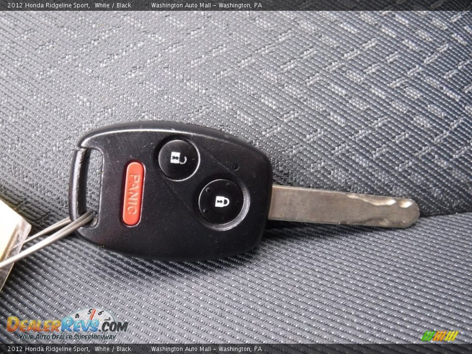 2012 Honda Ridgeline Sport White / Black Photo #25