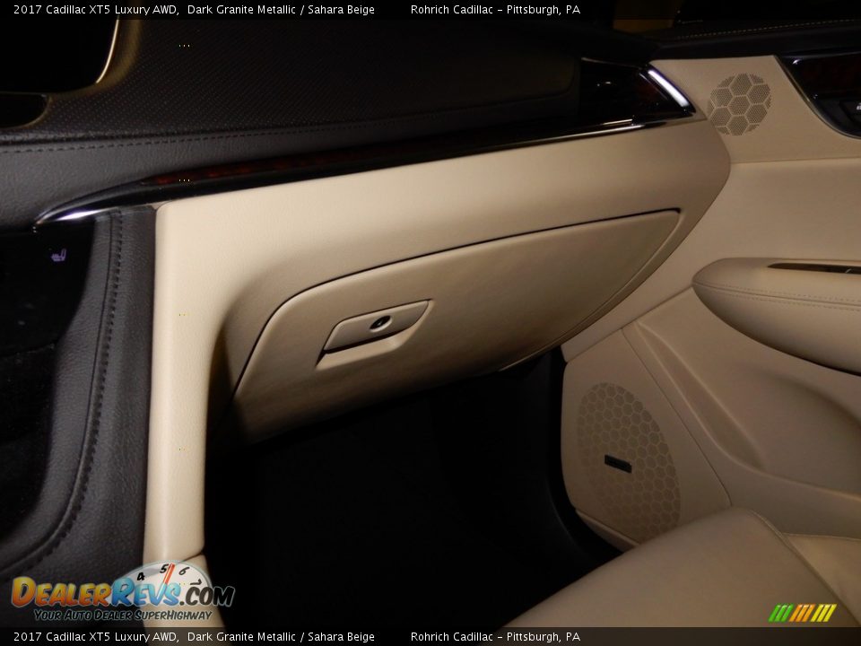 2017 Cadillac XT5 Luxury AWD Dark Granite Metallic / Sahara Beige Photo #21