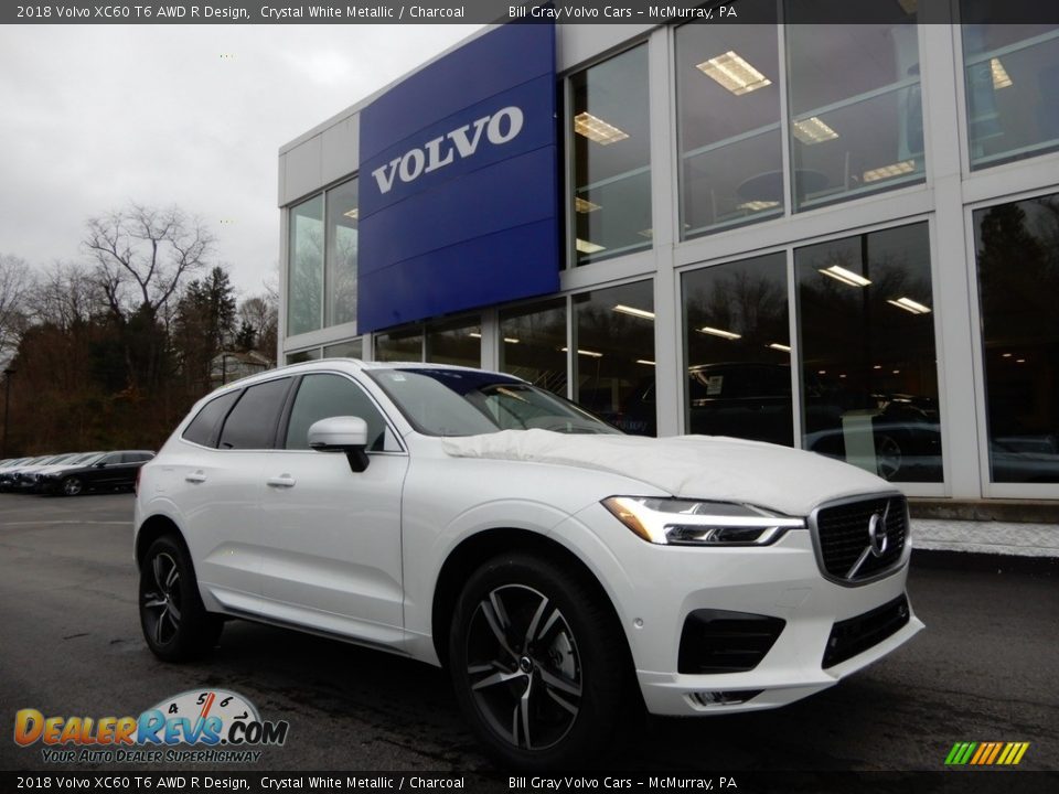 Front 3/4 View of 2018 Volvo XC60 T6 AWD R Design Photo #1