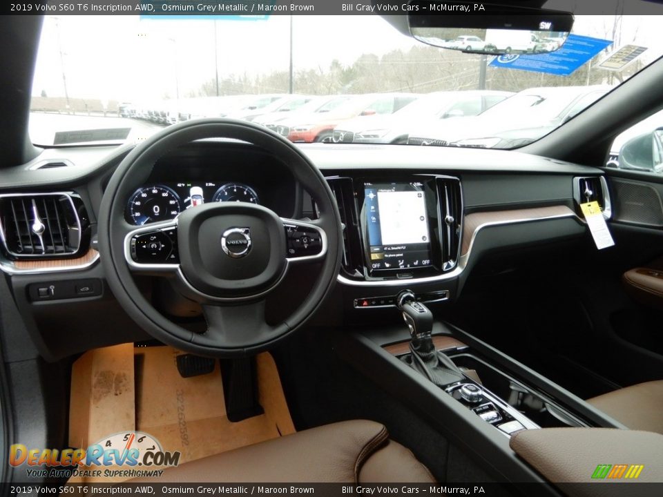 Front Seat of 2019 Volvo S60 T6 Inscription AWD Photo #9