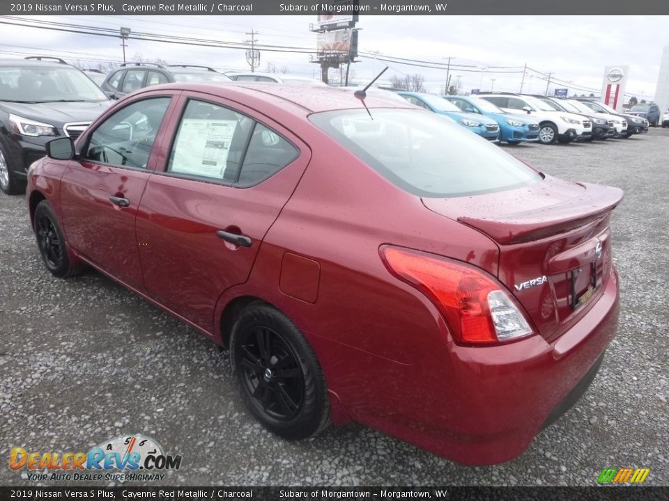 2019 Nissan Versa S Plus Cayenne Red Metallic / Charcoal Photo #6