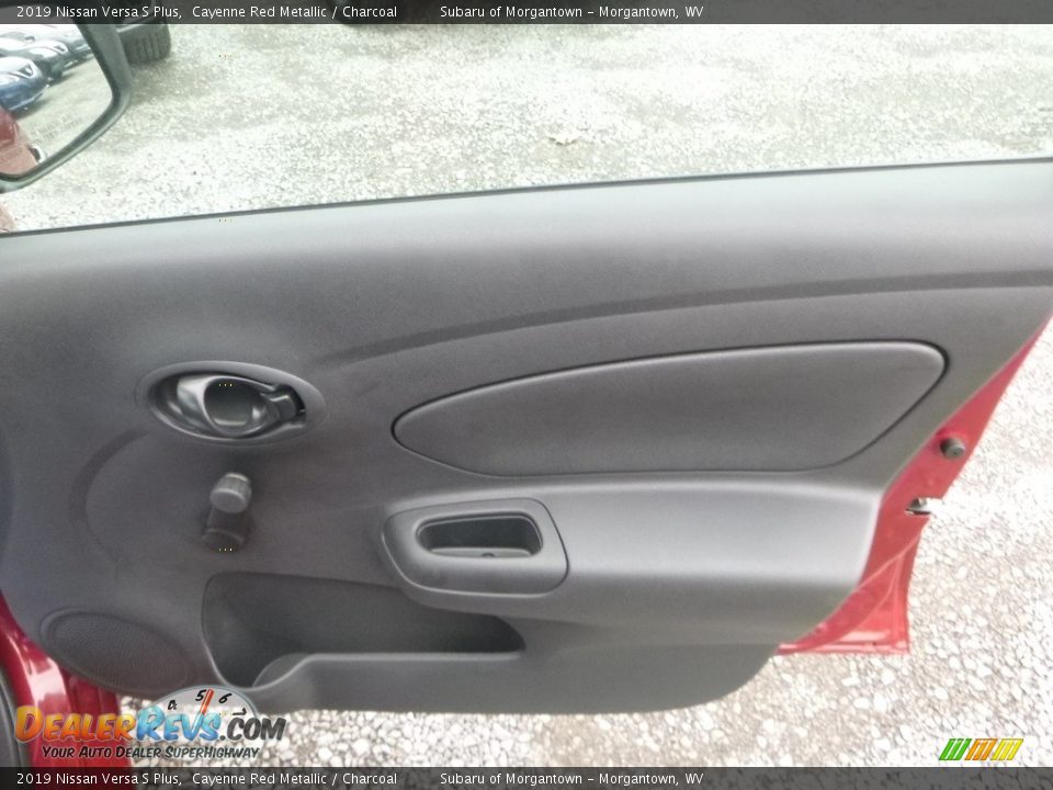 2019 Nissan Versa S Plus Cayenne Red Metallic / Charcoal Photo #12