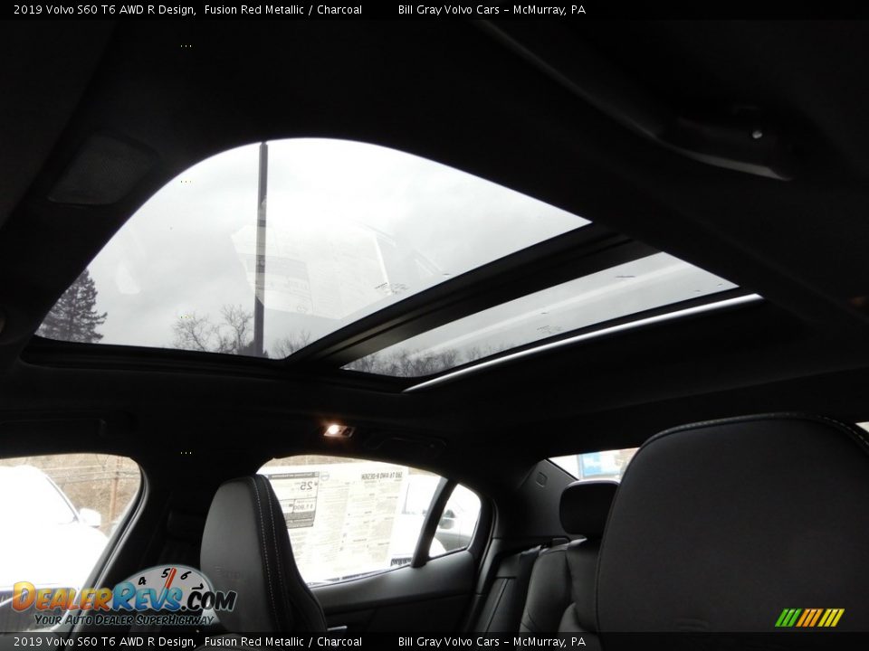 Sunroof of 2019 Volvo S60 T6 AWD R Design Photo #12