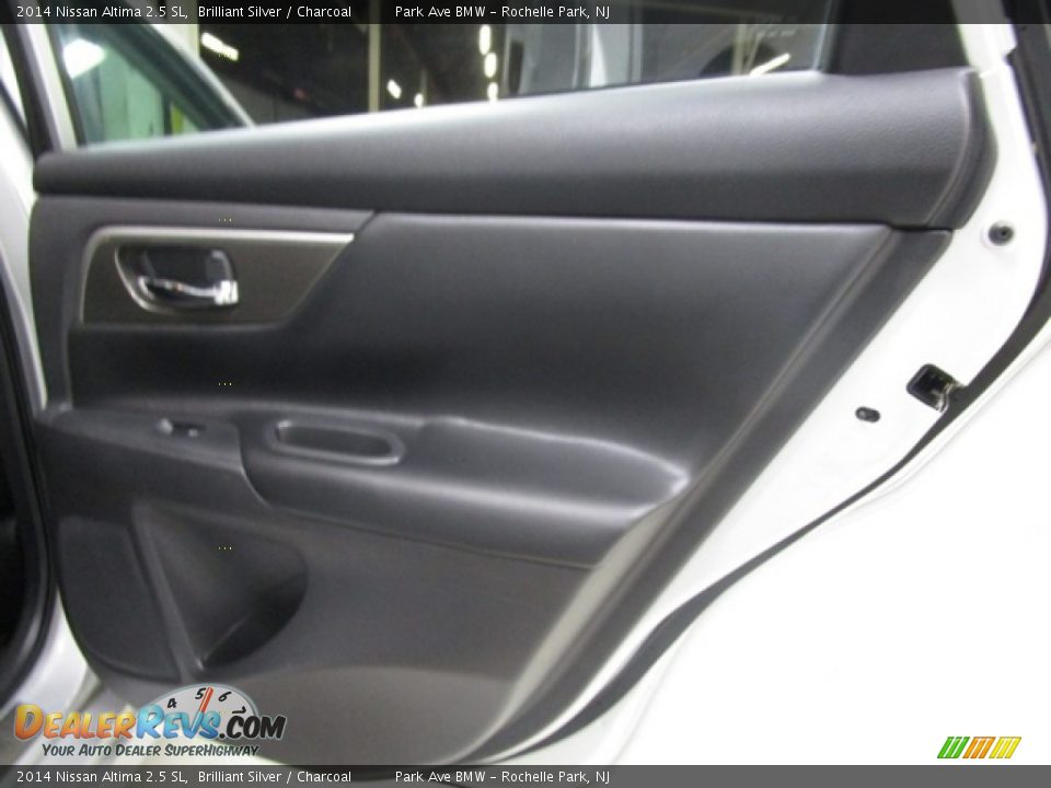 2014 Nissan Altima 2.5 SL Brilliant Silver / Charcoal Photo #16