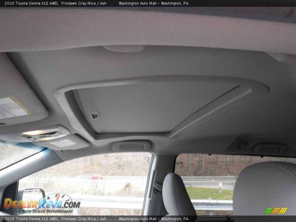 2016 Toyota Sienna XLE AWD Predawn Gray Mica / Ash Photo #11