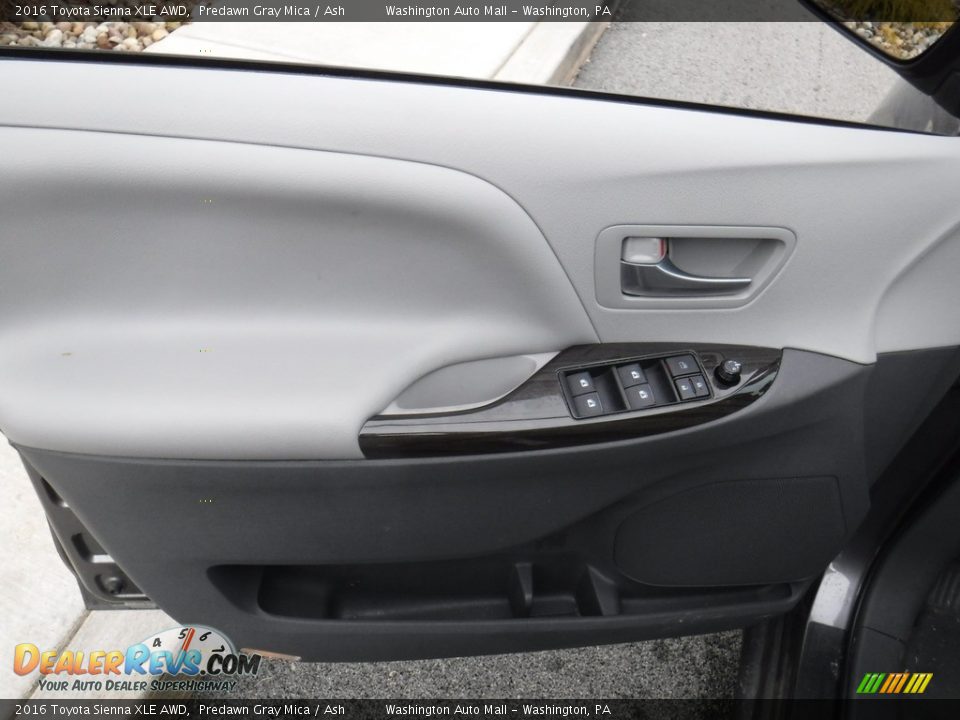 2016 Toyota Sienna XLE AWD Predawn Gray Mica / Ash Photo #12