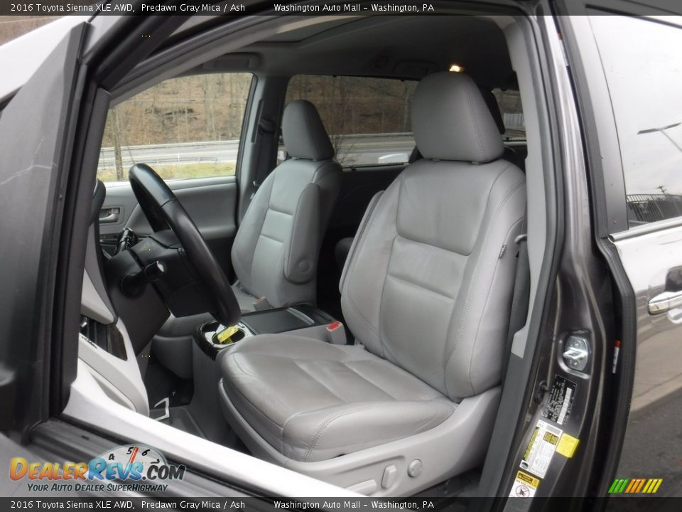 2016 Toyota Sienna XLE AWD Predawn Gray Mica / Ash Photo #15
