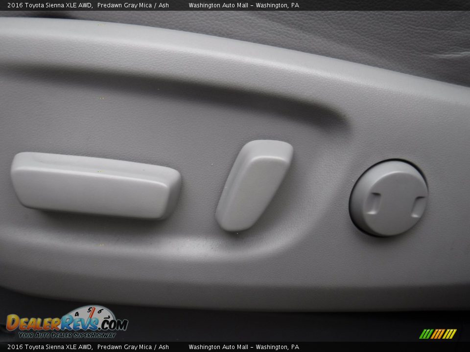 2016 Toyota Sienna XLE AWD Predawn Gray Mica / Ash Photo #16