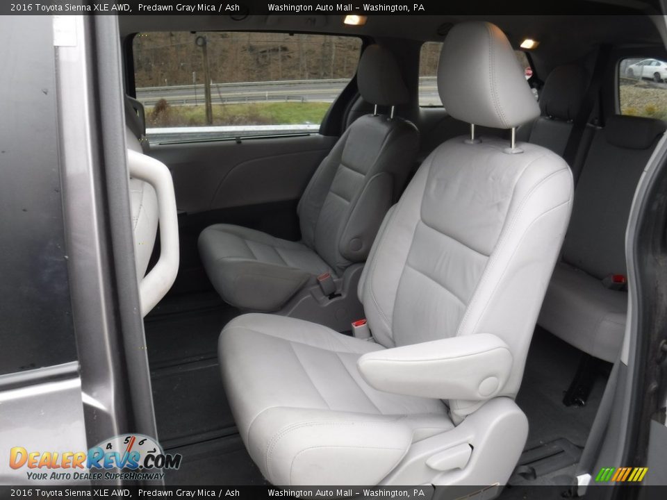 2016 Toyota Sienna XLE AWD Predawn Gray Mica / Ash Photo #23