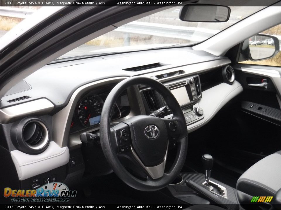 2015 Toyota RAV4 XLE AWD Magnetic Gray Metallic / Ash Photo #11