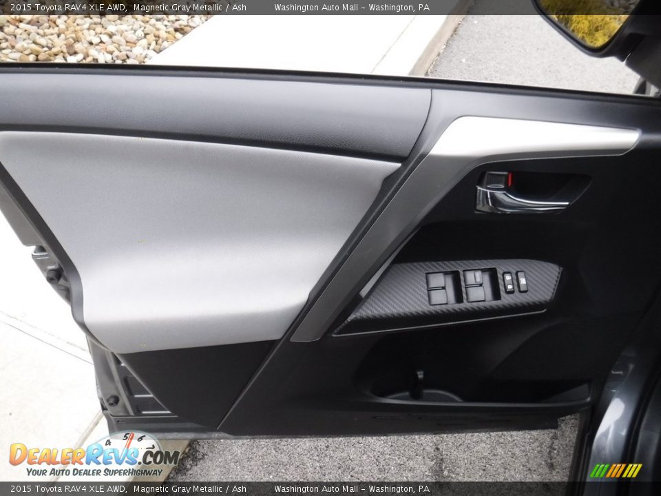 2015 Toyota RAV4 XLE AWD Magnetic Gray Metallic / Ash Photo #13
