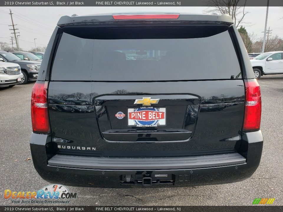 2019 Chevrolet Suburban LS Black / Jet Black Photo #5
