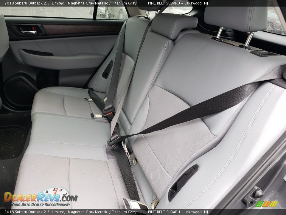 2018 Subaru Outback 2.5i Limited Magnetite Gray Metallic / Titanium Gray Photo #3