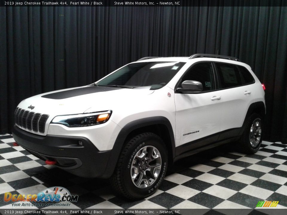 2019 Jeep Cherokee Trailhawk 4x4 Pearl White / Black Photo #2