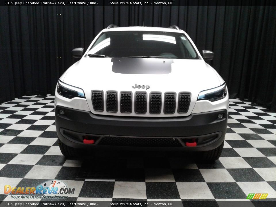 2019 Jeep Cherokee Trailhawk 4x4 Pearl White / Black Photo #3