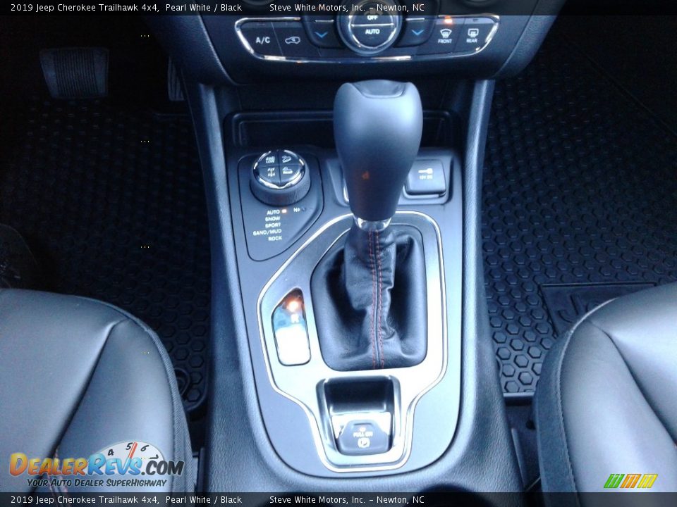 2019 Jeep Cherokee Trailhawk 4x4 Pearl White / Black Photo #29