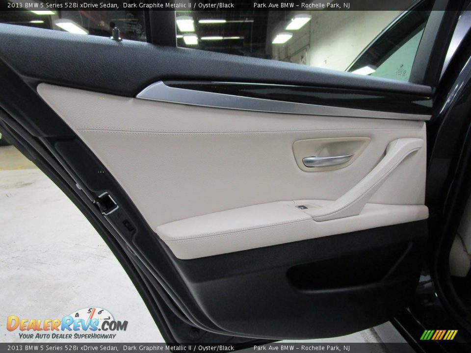 2013 BMW 5 Series 528i xDrive Sedan Dark Graphite Metallic II / Oyster/Black Photo #10