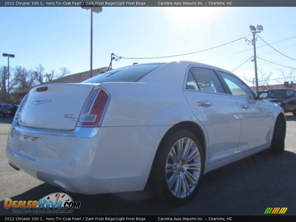 2012 Chrysler 300 C Ivory Tri-Coat Pearl / Dark Frost Beige/Light Frost Beige Photo #10