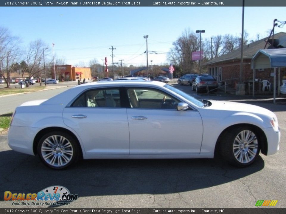 2012 Chrysler 300 C Ivory Tri-Coat Pearl / Dark Frost Beige/Light Frost Beige Photo #11