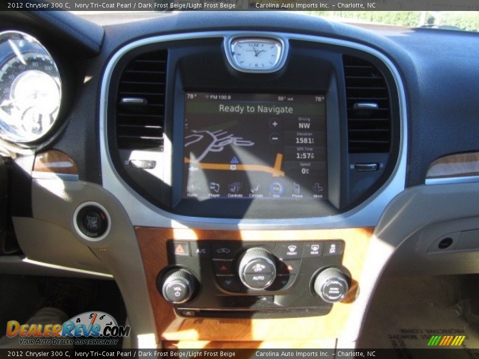 2012 Chrysler 300 C Ivory Tri-Coat Pearl / Dark Frost Beige/Light Frost Beige Photo #15