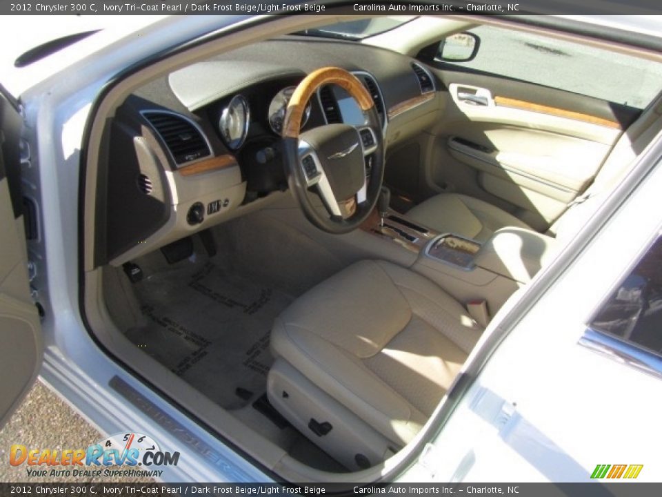 2012 Chrysler 300 C Ivory Tri-Coat Pearl / Dark Frost Beige/Light Frost Beige Photo #17