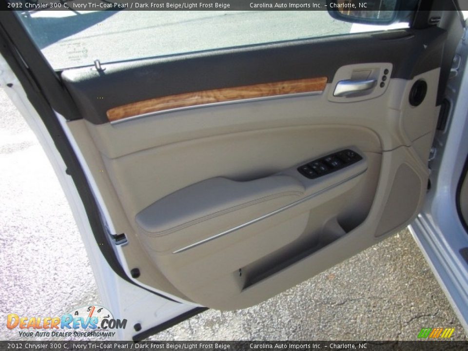 2012 Chrysler 300 C Ivory Tri-Coat Pearl / Dark Frost Beige/Light Frost Beige Photo #18