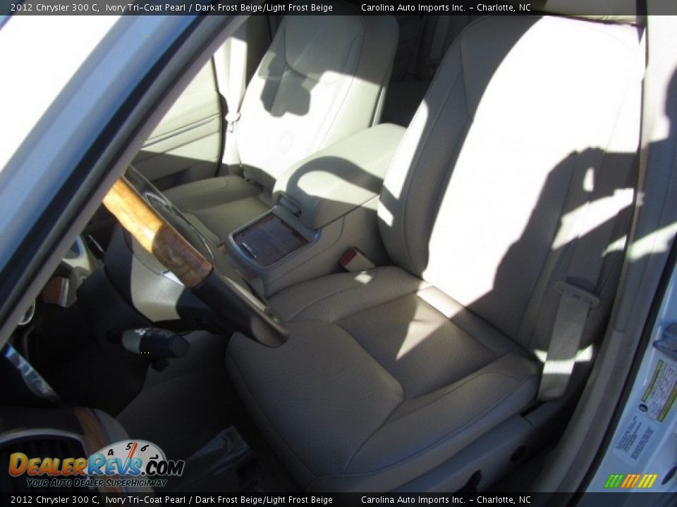 2012 Chrysler 300 C Ivory Tri-Coat Pearl / Dark Frost Beige/Light Frost Beige Photo #19