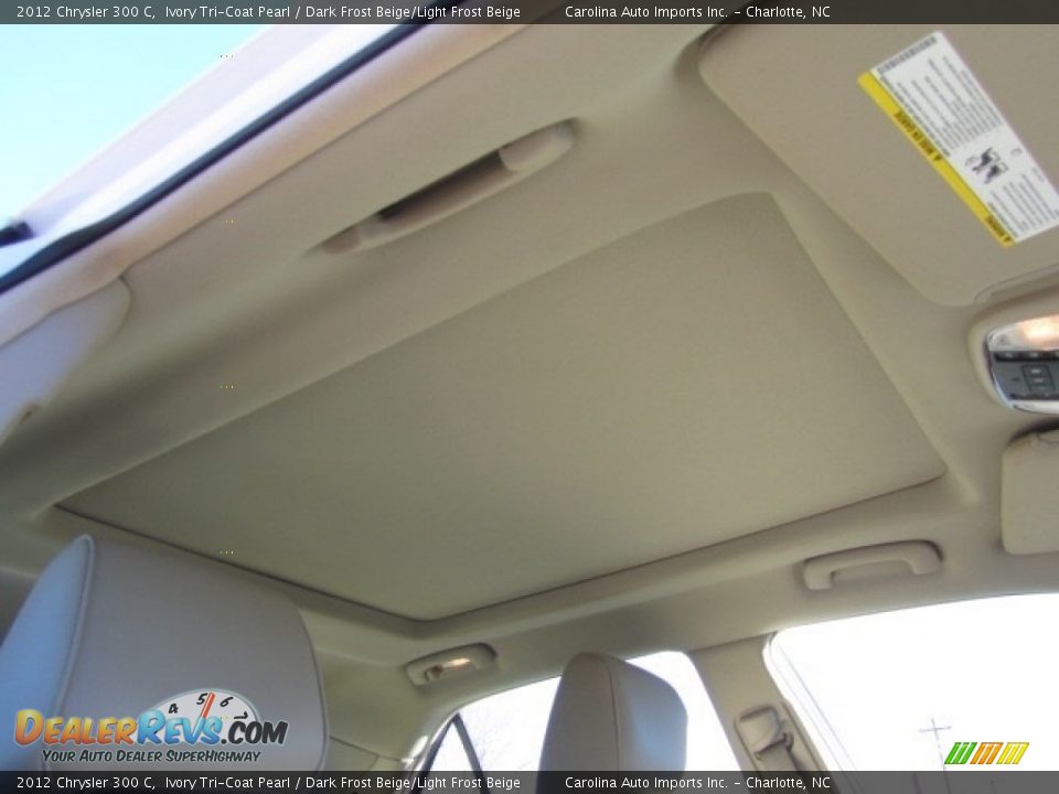 2012 Chrysler 300 C Ivory Tri-Coat Pearl / Dark Frost Beige/Light Frost Beige Photo #24