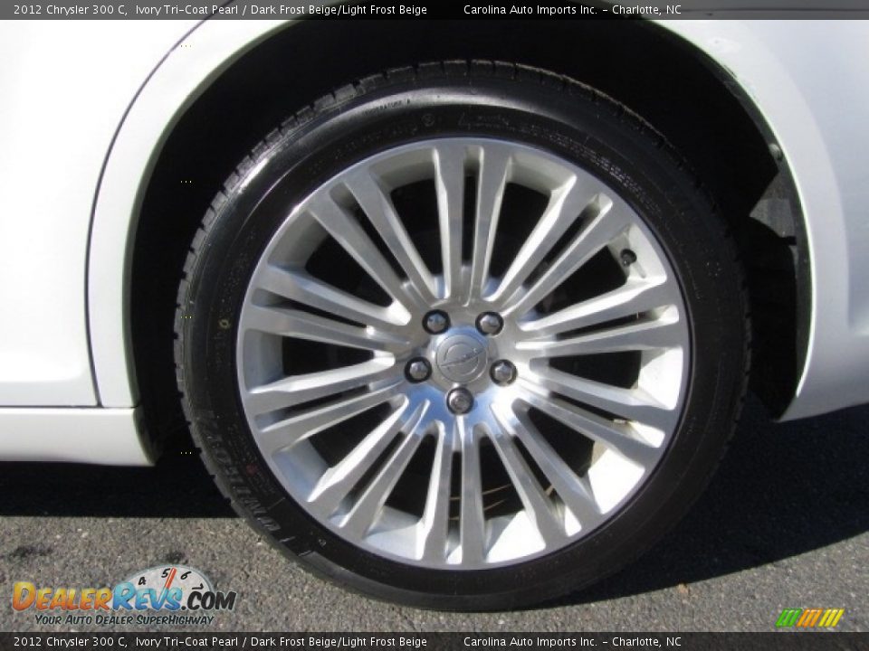 2012 Chrysler 300 C Ivory Tri-Coat Pearl / Dark Frost Beige/Light Frost Beige Photo #26