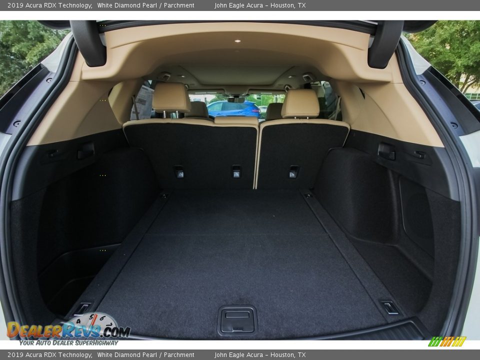2019 Acura RDX Technology White Diamond Pearl / Parchment Photo #19