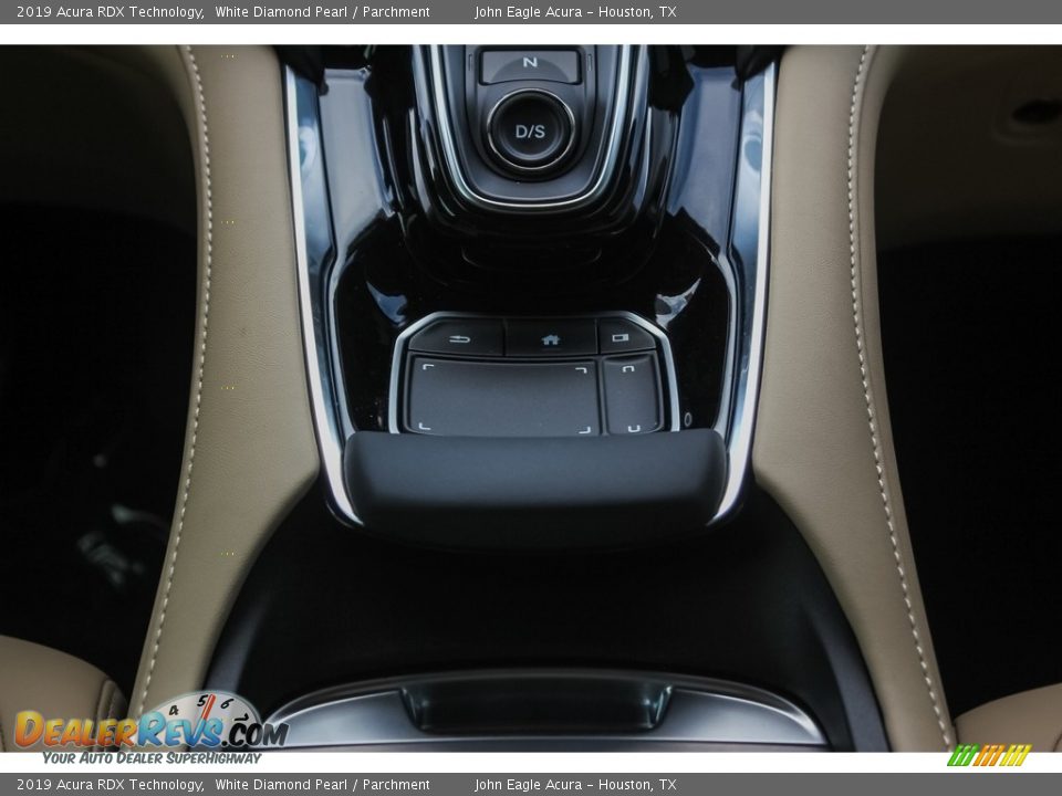 2019 Acura RDX Technology White Diamond Pearl / Parchment Photo #31