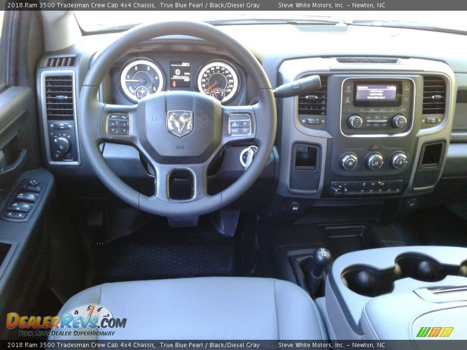 2018 Ram 3500 Tradesman Crew Cab 4x4 Chassis True Blue Pearl / Black/Diesel Gray Photo #25