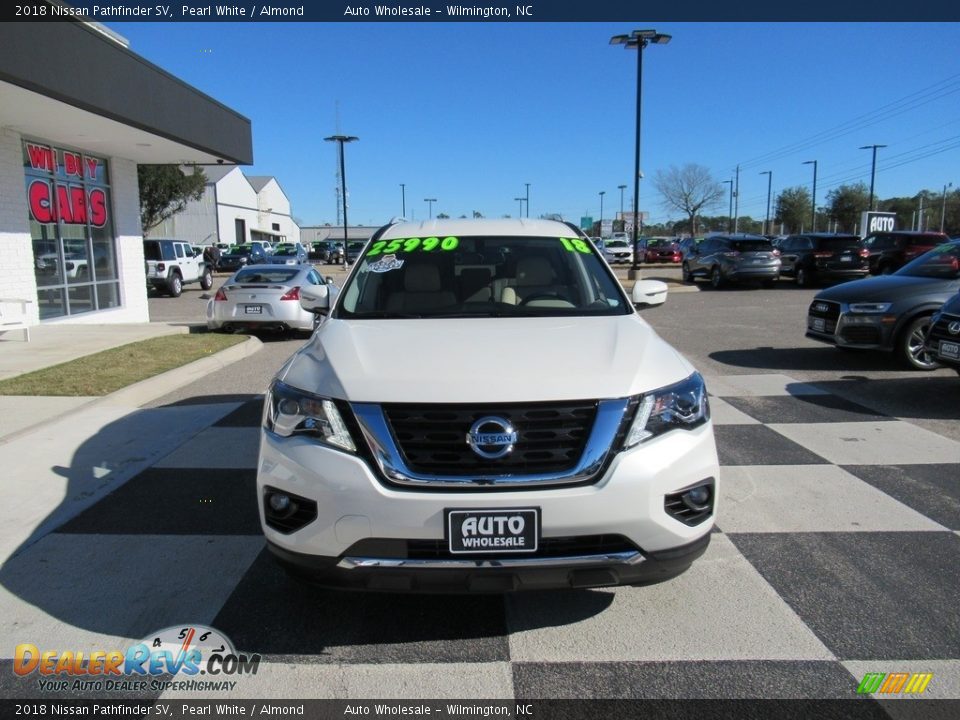2018 Nissan Pathfinder SV Pearl White / Almond Photo #2