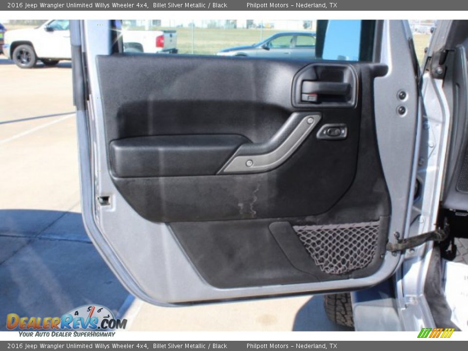 2016 Jeep Wrangler Unlimited Willys Wheeler 4x4 Billet Silver Metallic / Black Photo #9
