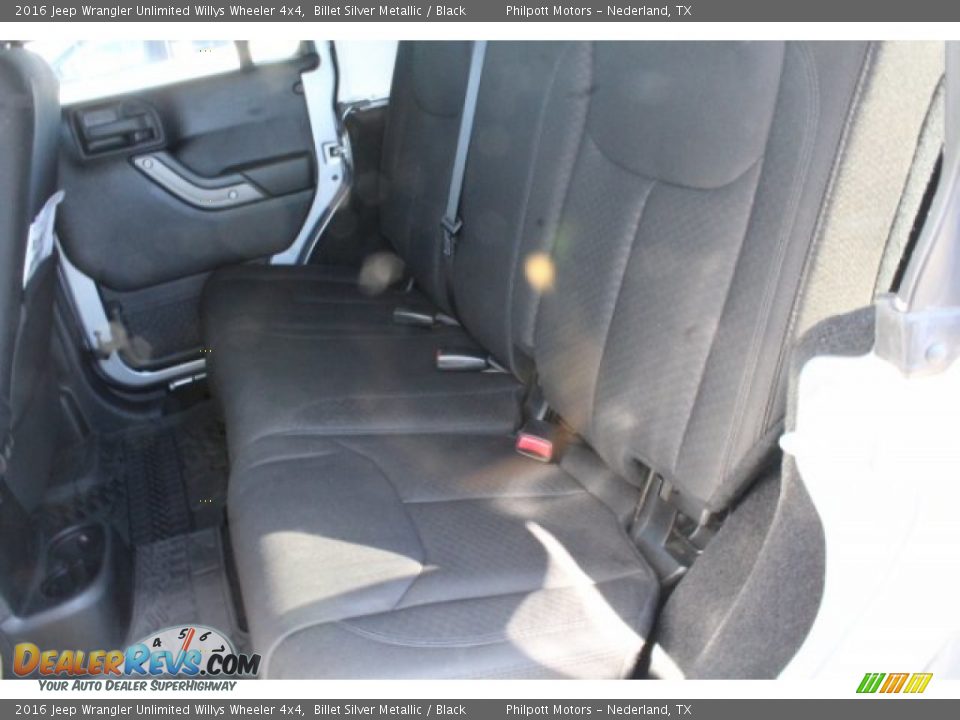 2016 Jeep Wrangler Unlimited Willys Wheeler 4x4 Billet Silver Metallic / Black Photo #16