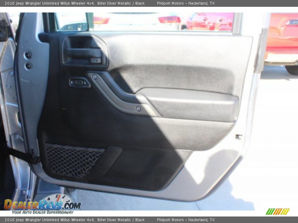 2016 Jeep Wrangler Unlimited Willys Wheeler 4x4 Billet Silver Metallic / Black Photo #22