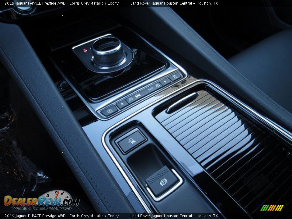 2019 Jaguar F-PACE Prestige AWD Corris Grey Metallic / Ebony Photo #33