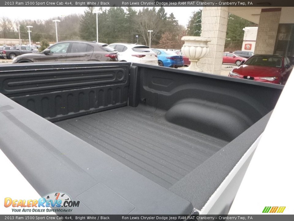 2013 Ram 1500 Sport Crew Cab 4x4 Bright White / Black Photo #11