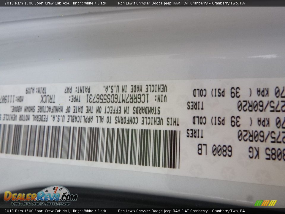 2013 Ram 1500 Sport Crew Cab 4x4 Bright White / Black Photo #16