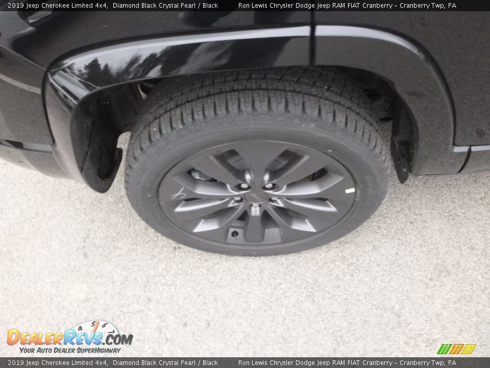 2019 Jeep Cherokee Limited 4x4 Diamond Black Crystal Pearl / Black Photo #6