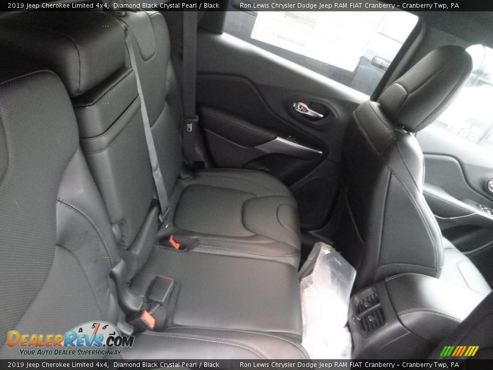 2019 Jeep Cherokee Limited 4x4 Diamond Black Crystal Pearl / Black Photo #9