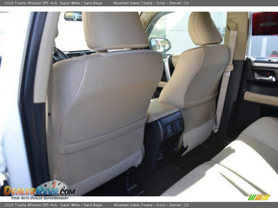 2016 Toyota 4Runner SR5 4x4 Super White / Sand Beige Photo #19
