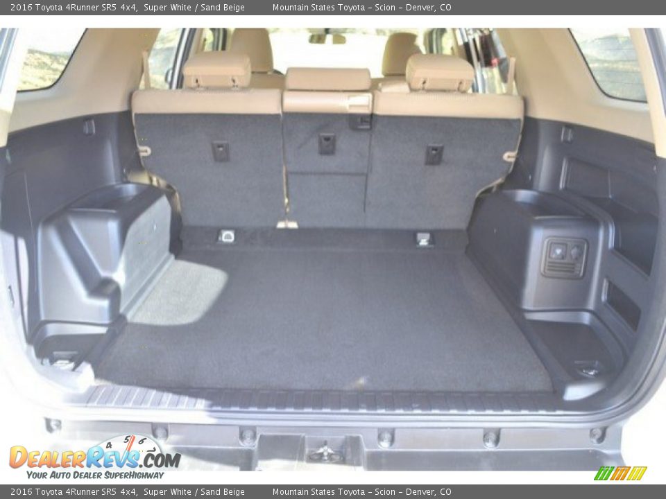 2016 Toyota 4Runner SR5 4x4 Super White / Sand Beige Photo #26