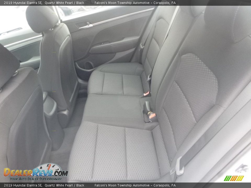 2019 Hyundai Elantra SE Quartz White Pearl / Black Photo #9