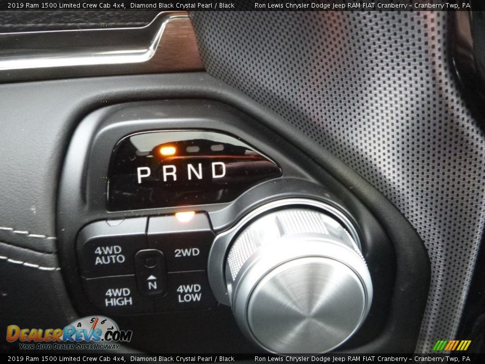 2019 Ram 1500 Limited Crew Cab 4x4 Diamond Black Crystal Pearl / Black Photo #19