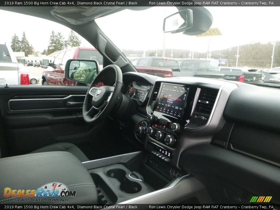 2019 Ram 1500 Big Horn Crew Cab 4x4 Diamond Black Crystal Pearl / Black Photo #8