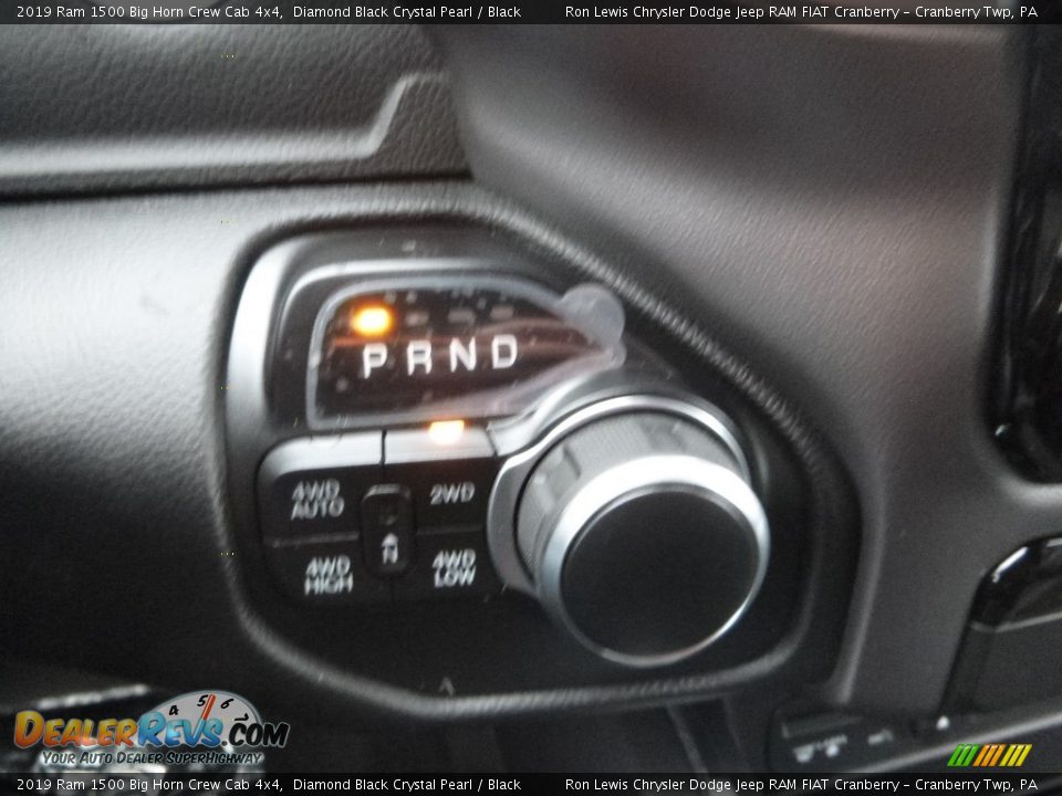 2019 Ram 1500 Big Horn Crew Cab 4x4 Diamond Black Crystal Pearl / Black Photo #18