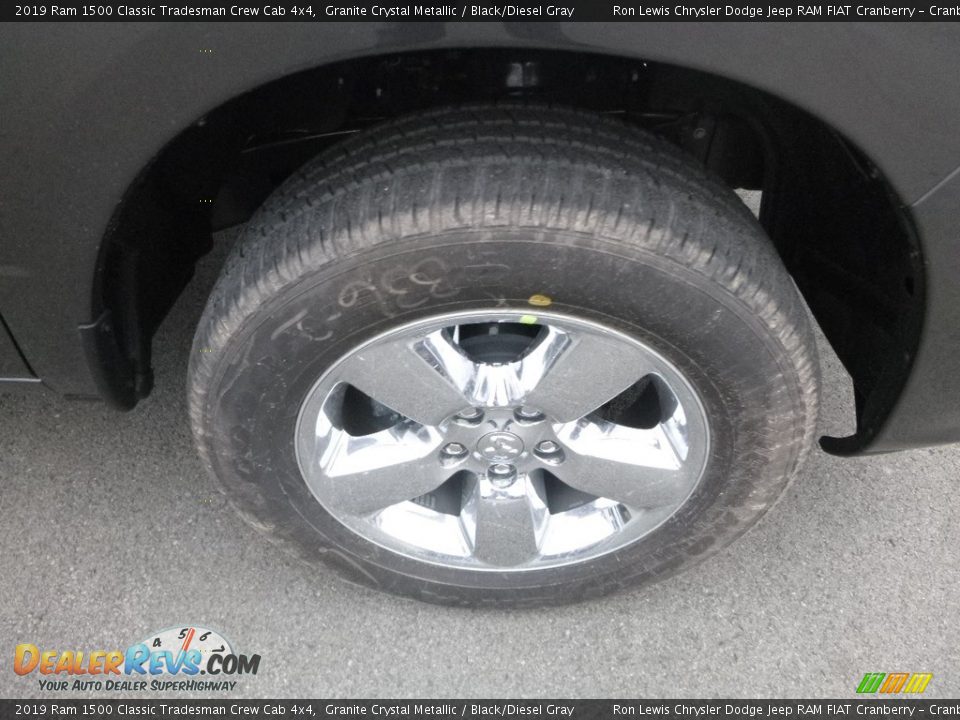 2019 Ram 1500 Classic Tradesman Crew Cab 4x4 Granite Crystal Metallic / Black/Diesel Gray Photo #9