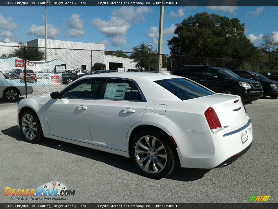 2019 Chrysler 300 Touring Bright White / Black Photo #3