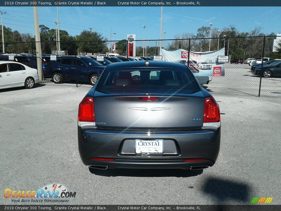 2019 Chrysler 300 Touring Granite Crystal Metallic / Black Photo #4